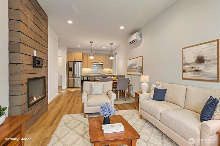 Property Photo: 115 N 105th Street B WA 98133