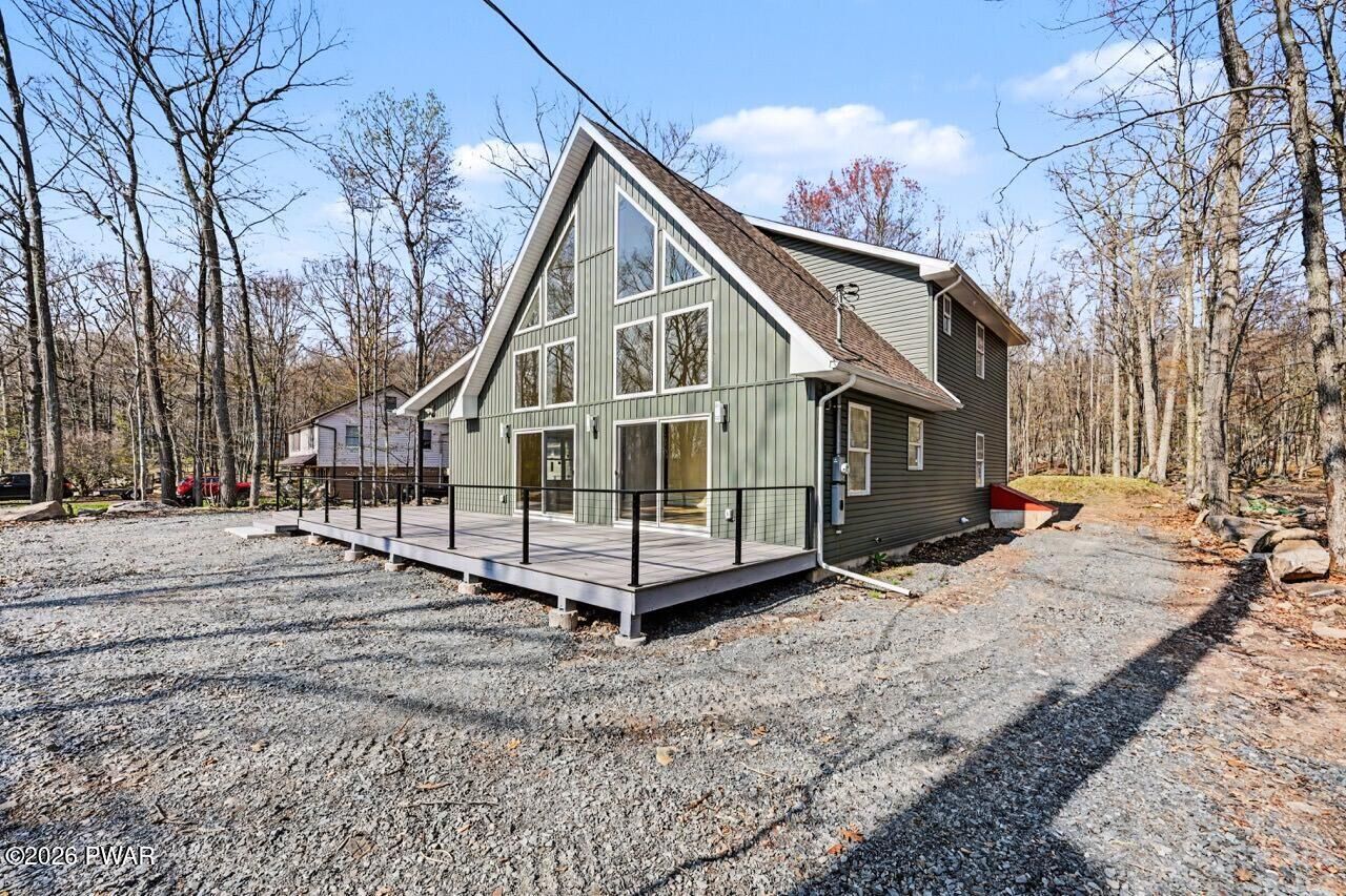 Property Photo:  78 E Shore Drive  PA 18428 