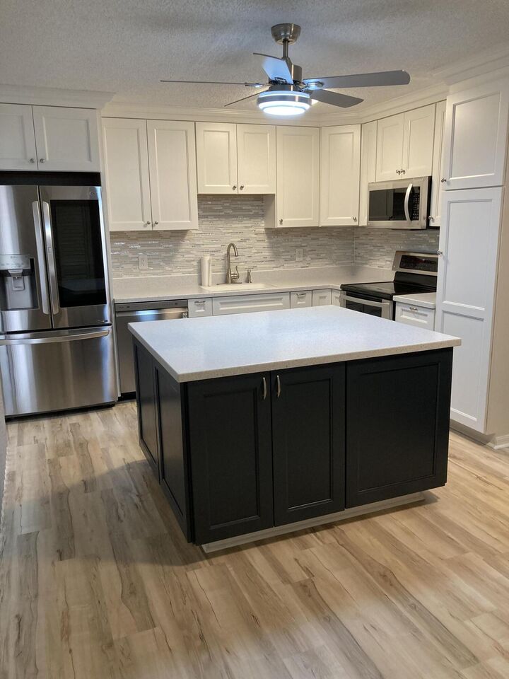 Property Photo: 303 SE Castle Court SE 3-C FL 34952