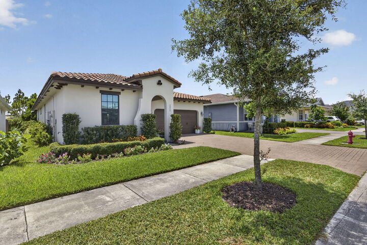 Property Photo:  1217 Wandering Willow Way  FL 33470 