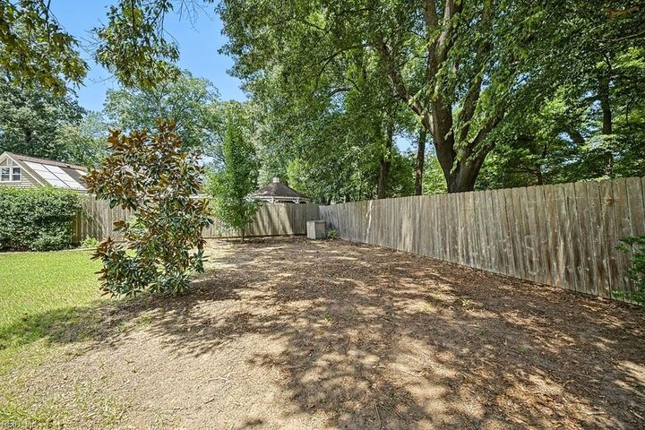 Property Photo: 4432 N Witchduck Rd VA 23455