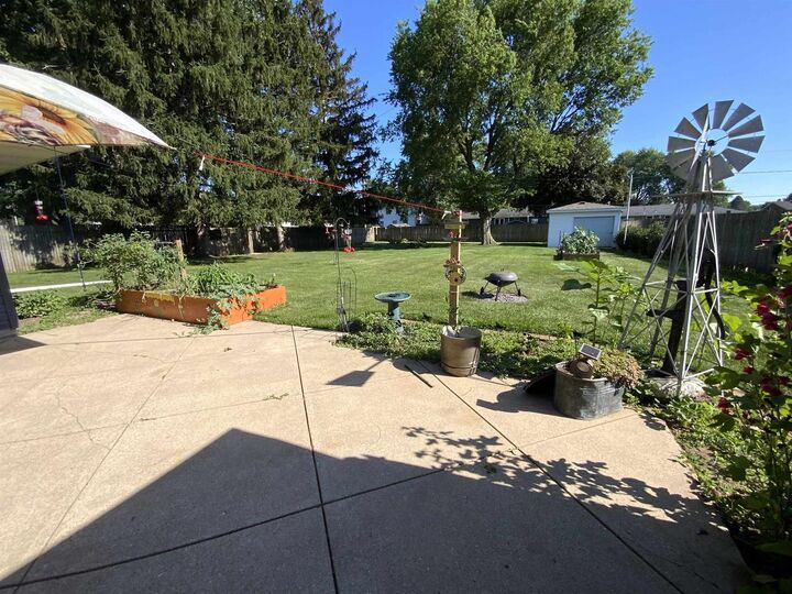 Property Photo:  2017 Crestview Street  WI 53546 