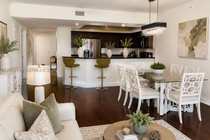 Property Photo:  14951 Royal Oaks Ln 808  FL 33181 
