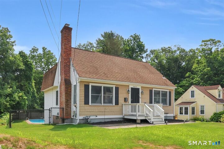 Property Photo:  65 Doane Street  CT 06042 