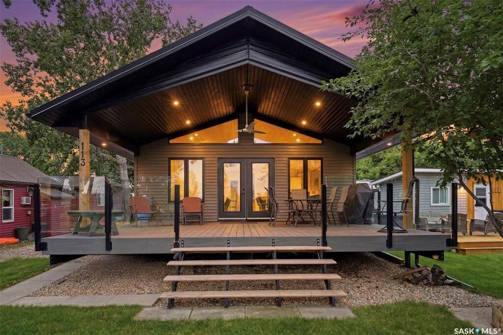 Property Photo: 113 4th Street SK S0G 2J0