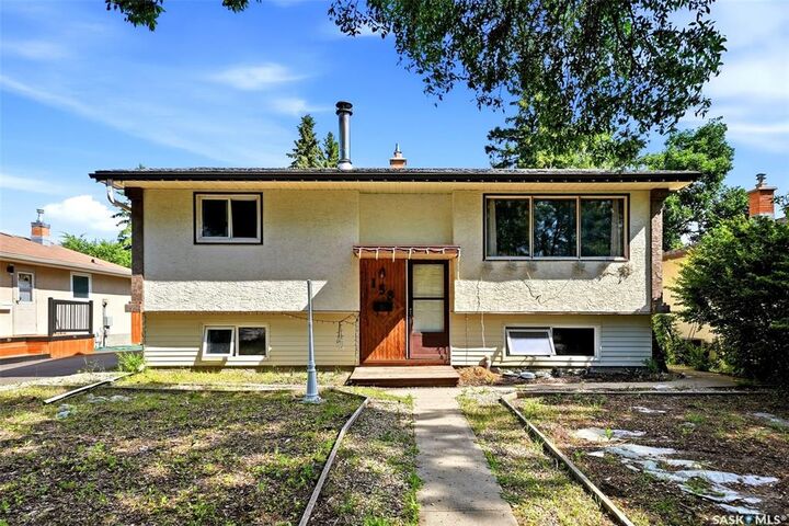 Property Photo:  158 Read Avenue  SK S4T 6P9 