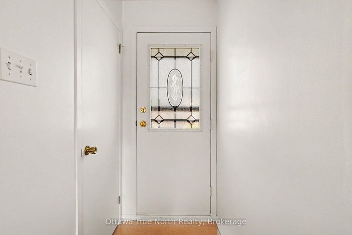 Property Photo: 180 Edward Street S ON K7S 2X5