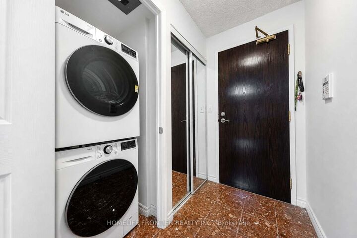Property Photo: 18 Spring Garden Avenue 310 ON M2N 7M2