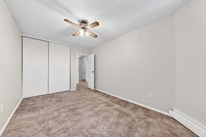 19 Woodlawn Road E 512 — photo 1