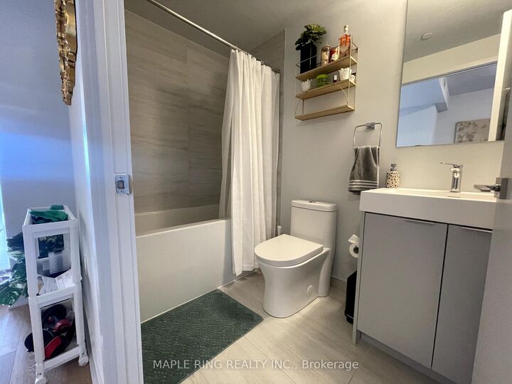 Property Photo:  2920 Highway 7 Road 3604  ON L4K 0P4 