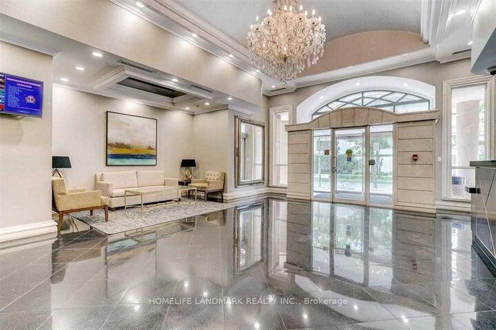Property Photo: 7 Lorraine Drive 1511 ON M2N 7H2
