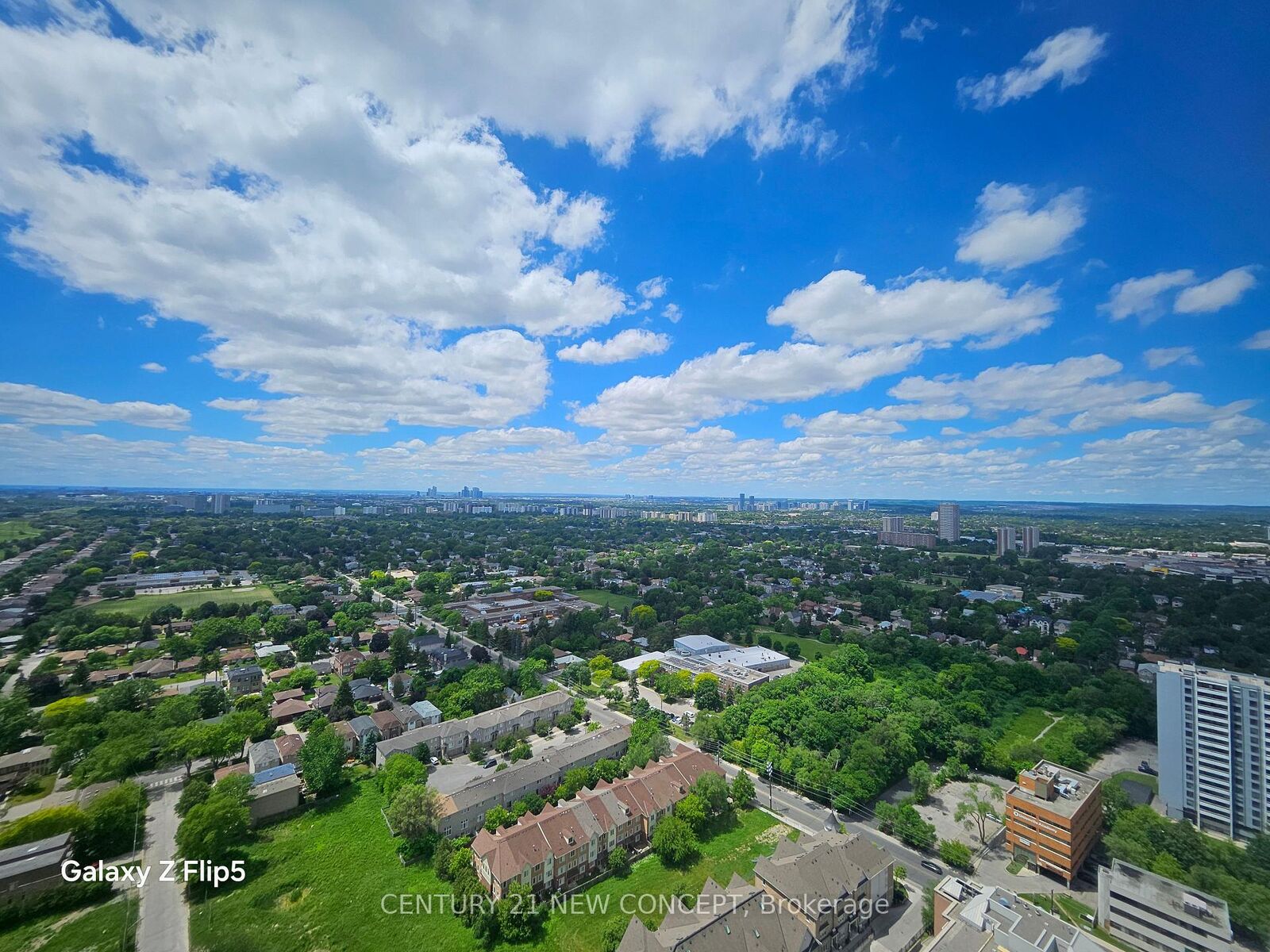 Property Photo:  5858 Yonge Street Ph26  ON M2M 0C6 