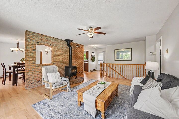 Property Photo:  19 Jessie Drive  ON K7H 3J8 