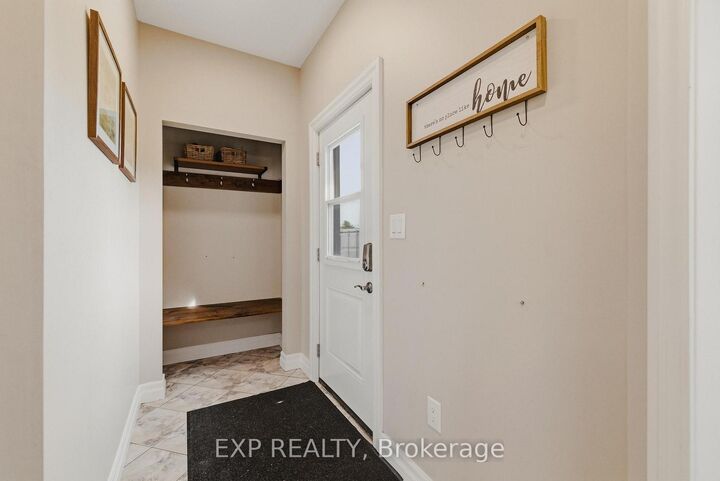 Property Photo: 236 Burford Delhi Townline Road ON N0E 1R0
