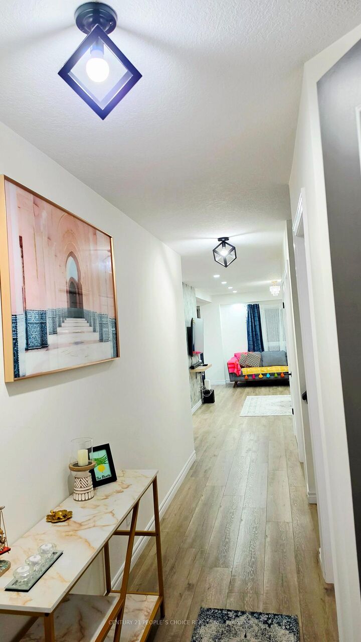 Property Photo:  504 Doon Drive S  ON N2P 2Z1 