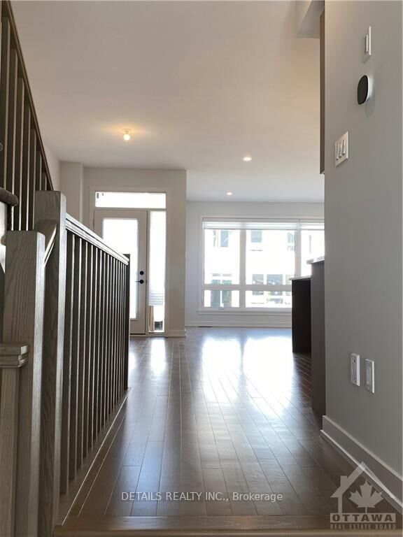 Property Photo:  370 Walden Drive  ON K2K 0M9 