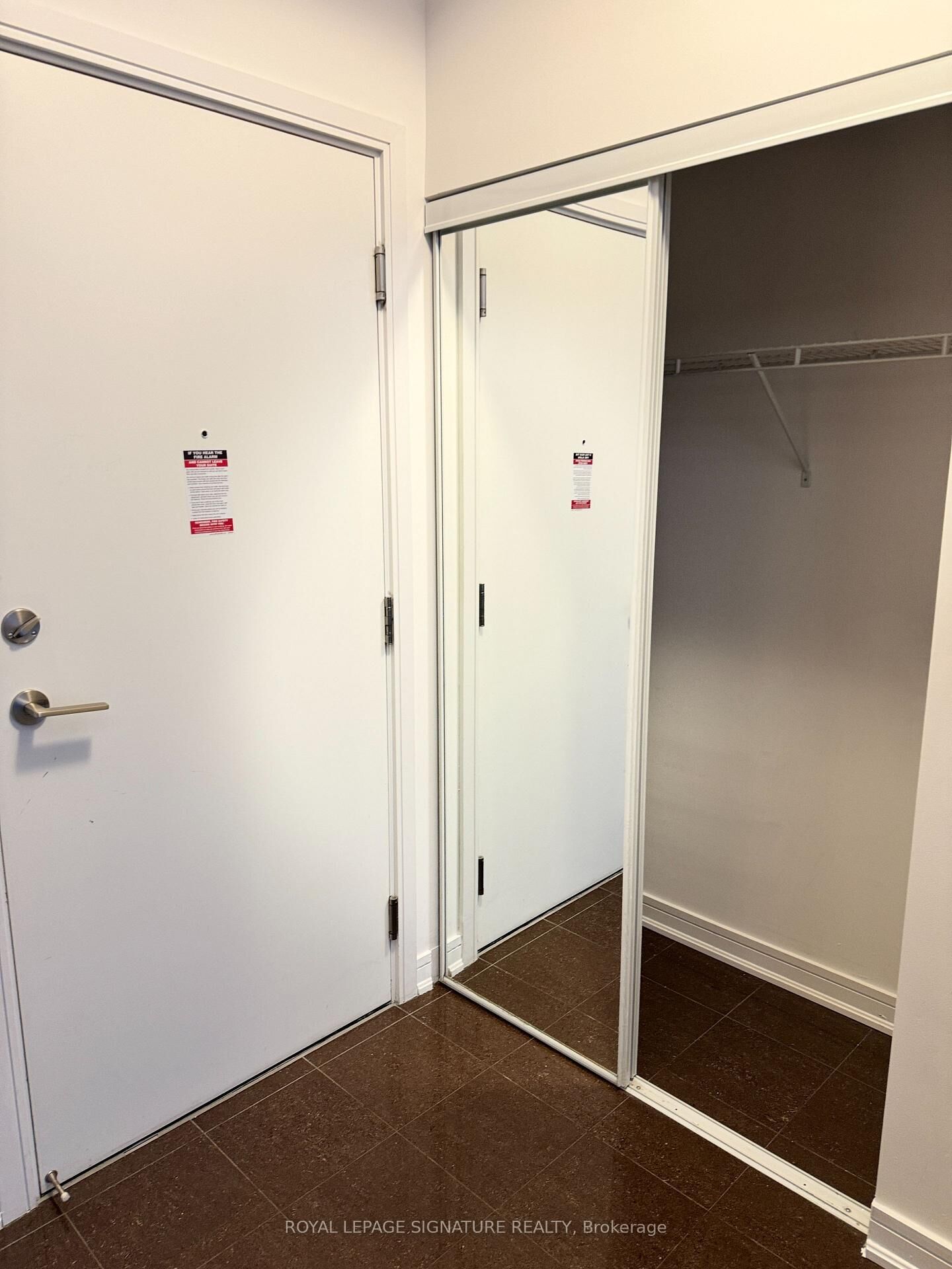 Property Photo:  9205 Yonge Street 808  ON L4C 1V5 