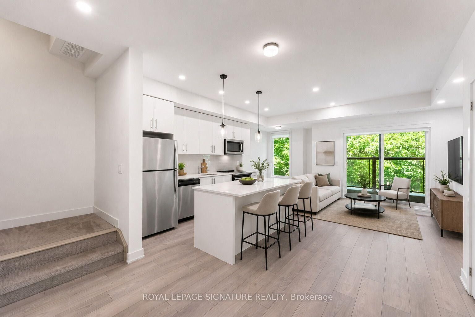 Property Photo: 3492 Widdicombe Way 17 ON L5L 2M5