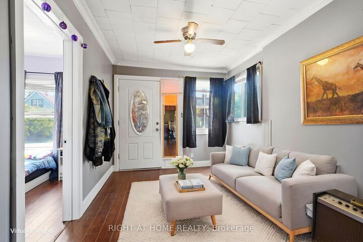 Property Photo: 123 Crosthwaite Avenue N ON L8H 4V4