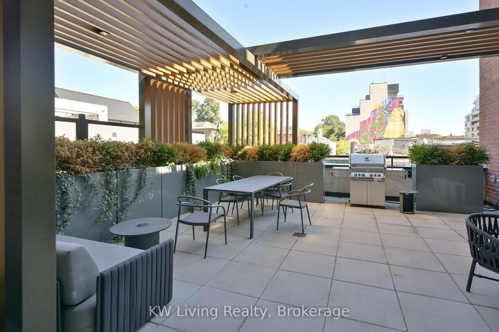 Property Photo: 185 Alberta Avenue 303 ON M6C 0A5