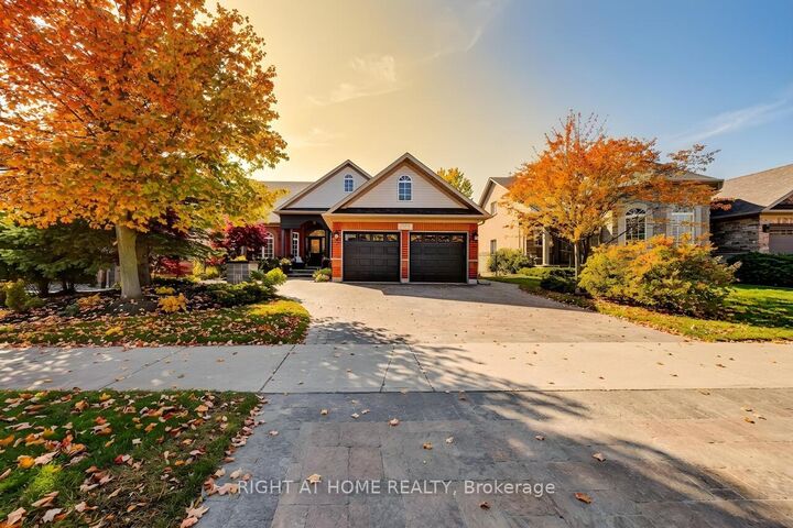 Property Photo:  126 Moore Crescent  ON L9G 4Z8 