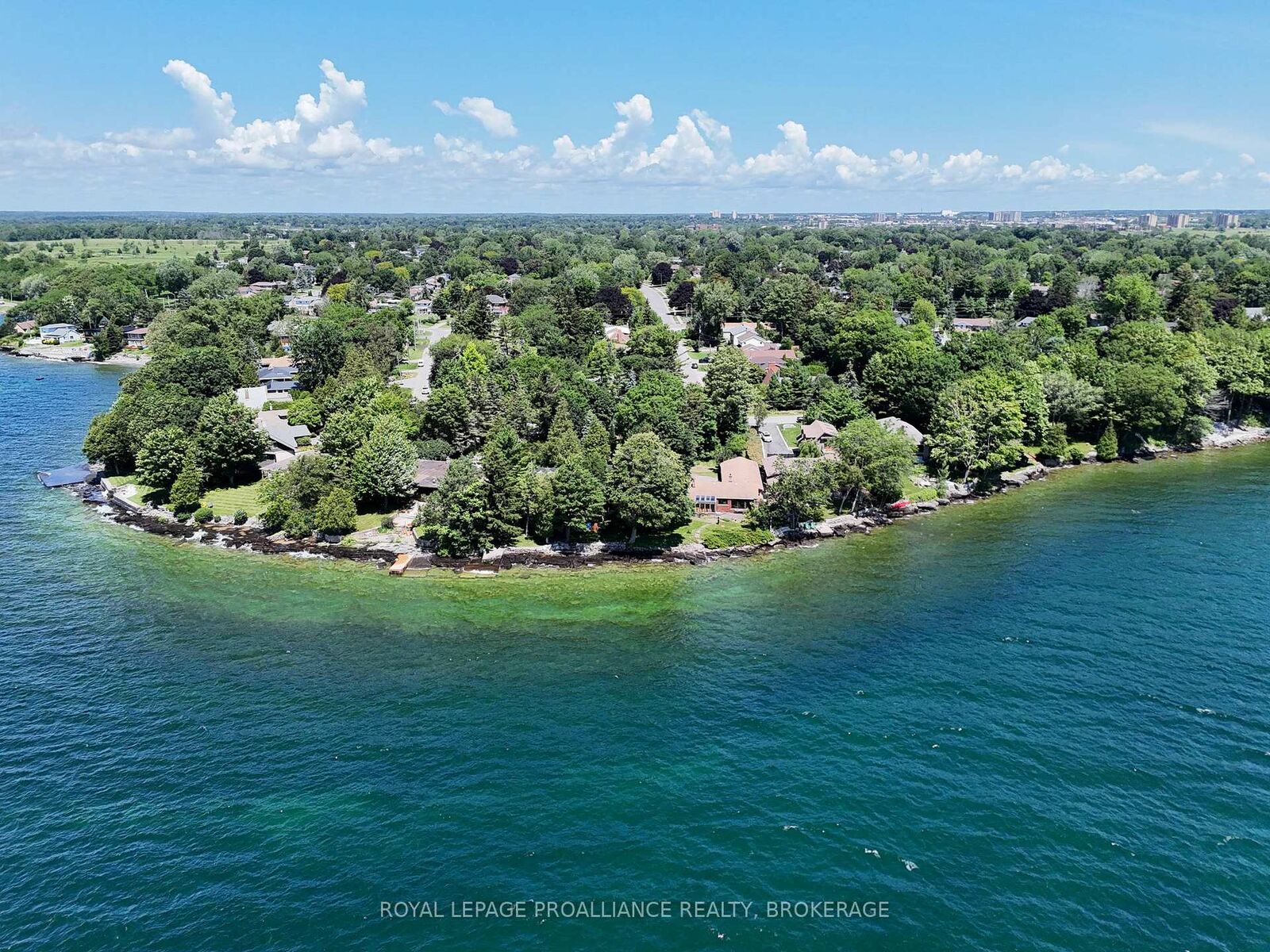 Property Photo: 19 Lakeland Point Drive ON K7M 4E8