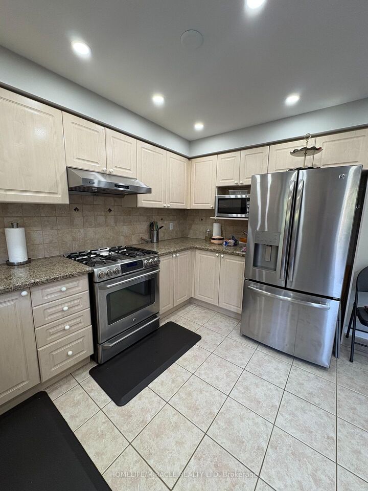 Property Photo: 15 Nobbs Drive ON L1T 4M1