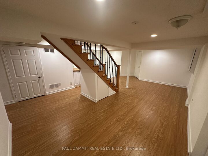 Property Photo: 149 Heatherton Way ON L4J 3E8