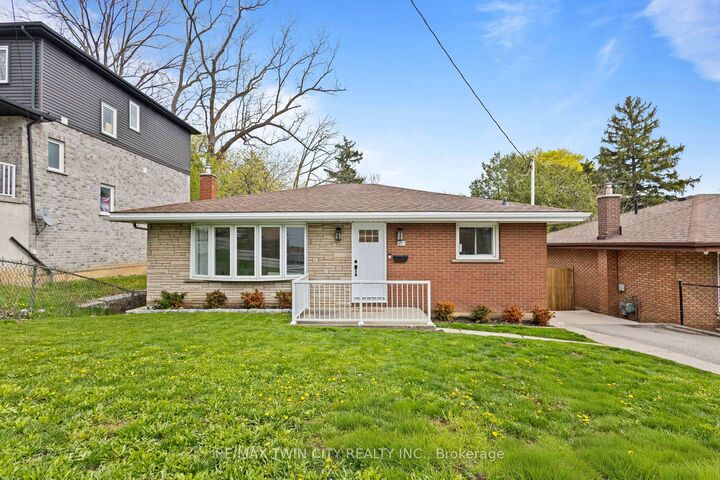 Property Photo:  87 St Paul Avenue  ON N3T 4G1 