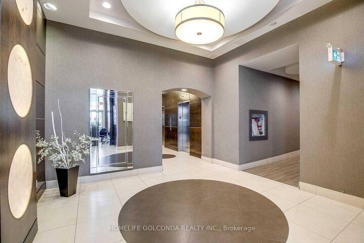 Property Photo: 25 Town Centre Court 2002 ON M1P 0B4