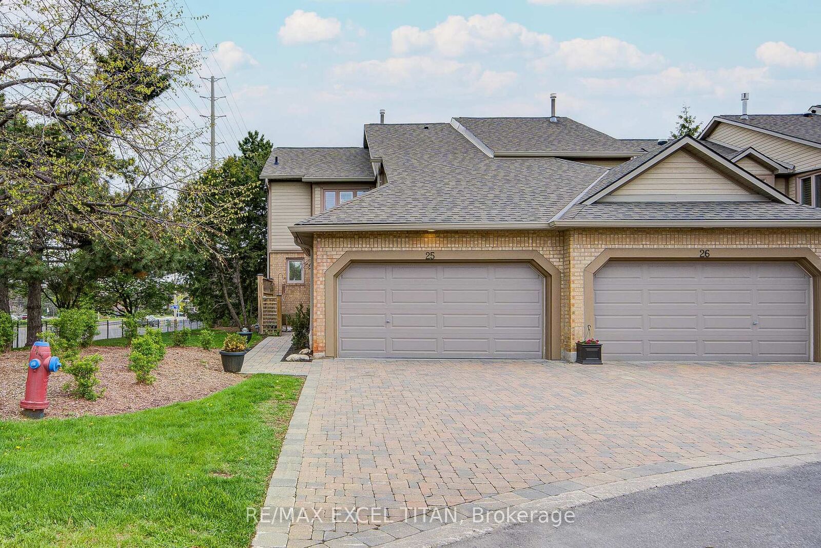 Property Photo: 1725 The Chase 25 ON L5M 4N3
