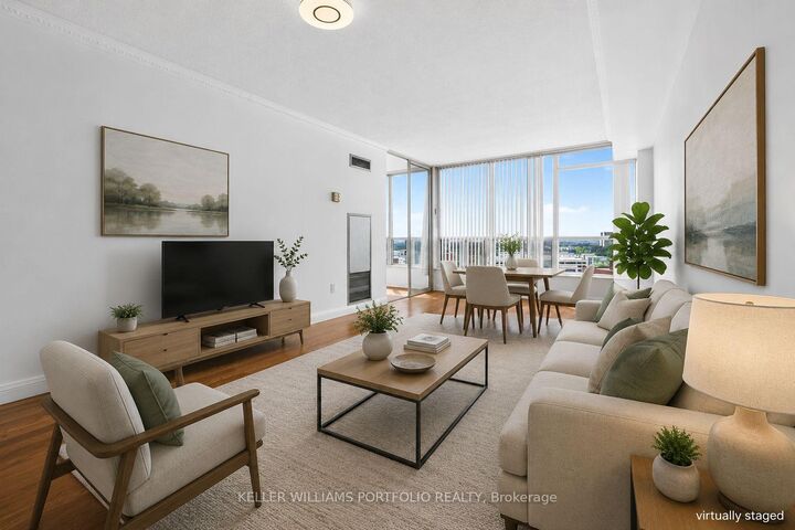 Property Photo: 24 Hanover Road 1008 ON L6S 5K8