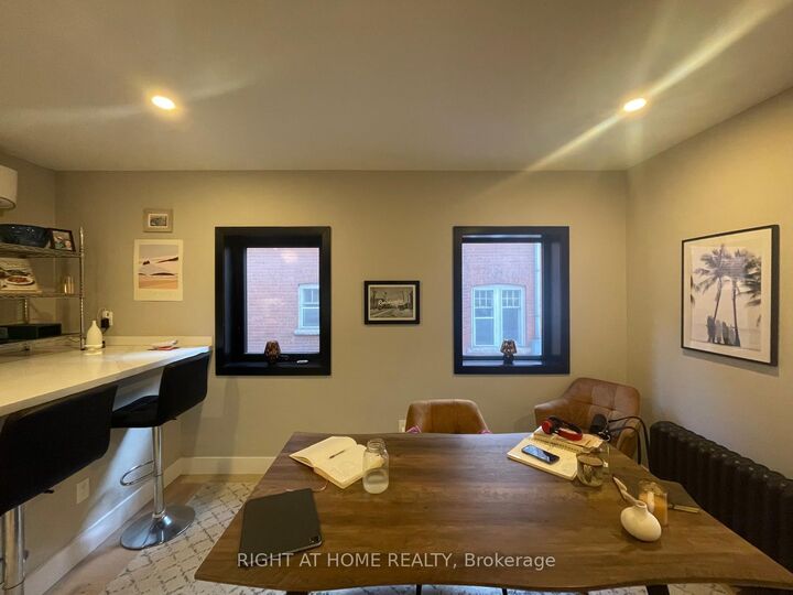 Property Photo: 363 Parkside Drive 1 ON M6R 2Z5