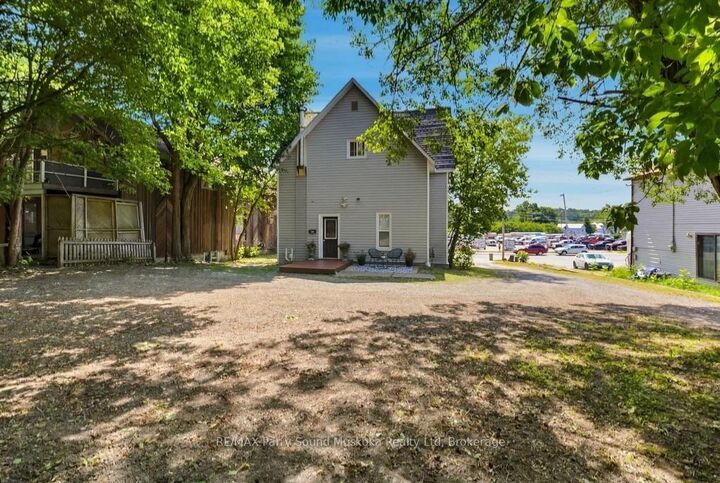 Property Photo:  18 William Street  ON P2A 1V1 