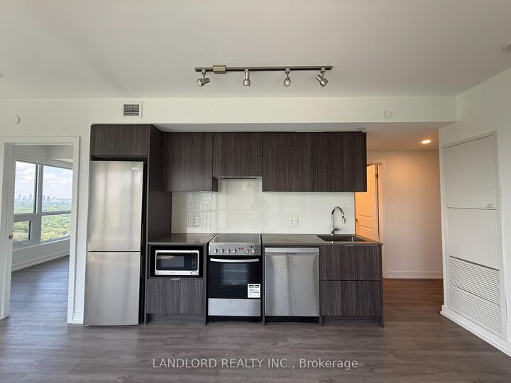 Property Photo: 395 Bloor Street E 2305 ON M4W 0B4