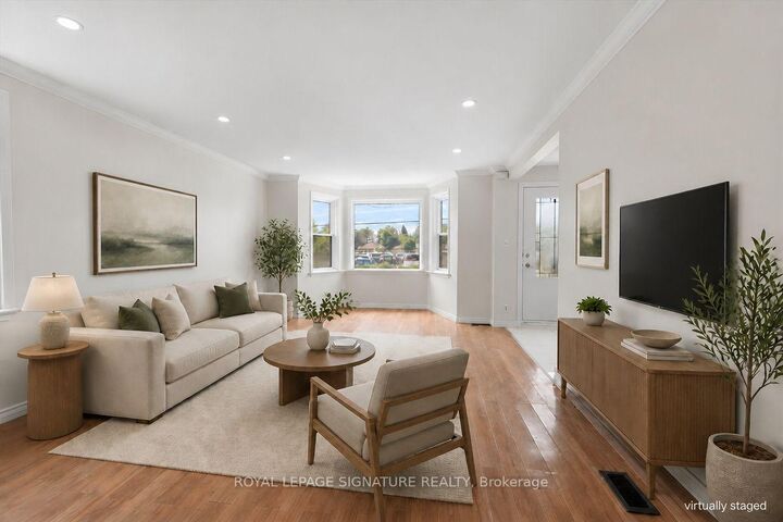 Property Photo: 195 Park Road S ON L1J 4H1