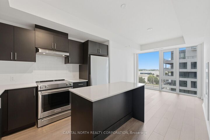 Property Photo: 27 Korda Gate 501 ON L4K 0P6