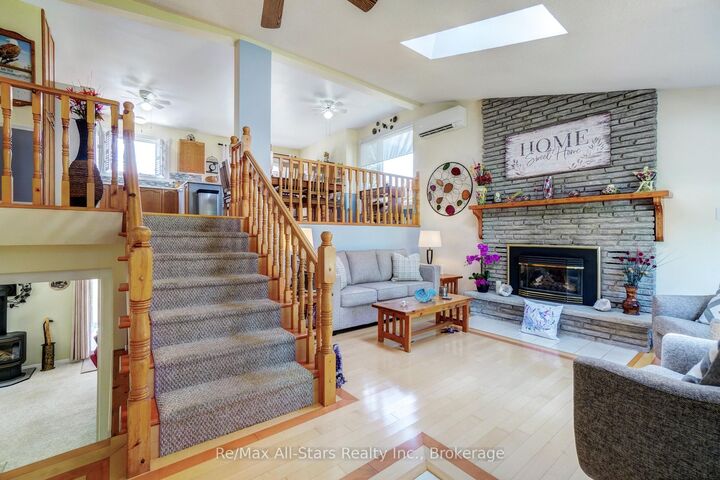 Property Photo:  16 Cedartree Lane  ON K0M 1A0 