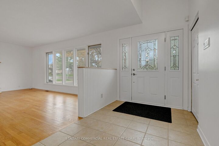 Property Photo: 1156 Deer Park Road W ON K2E 6H3