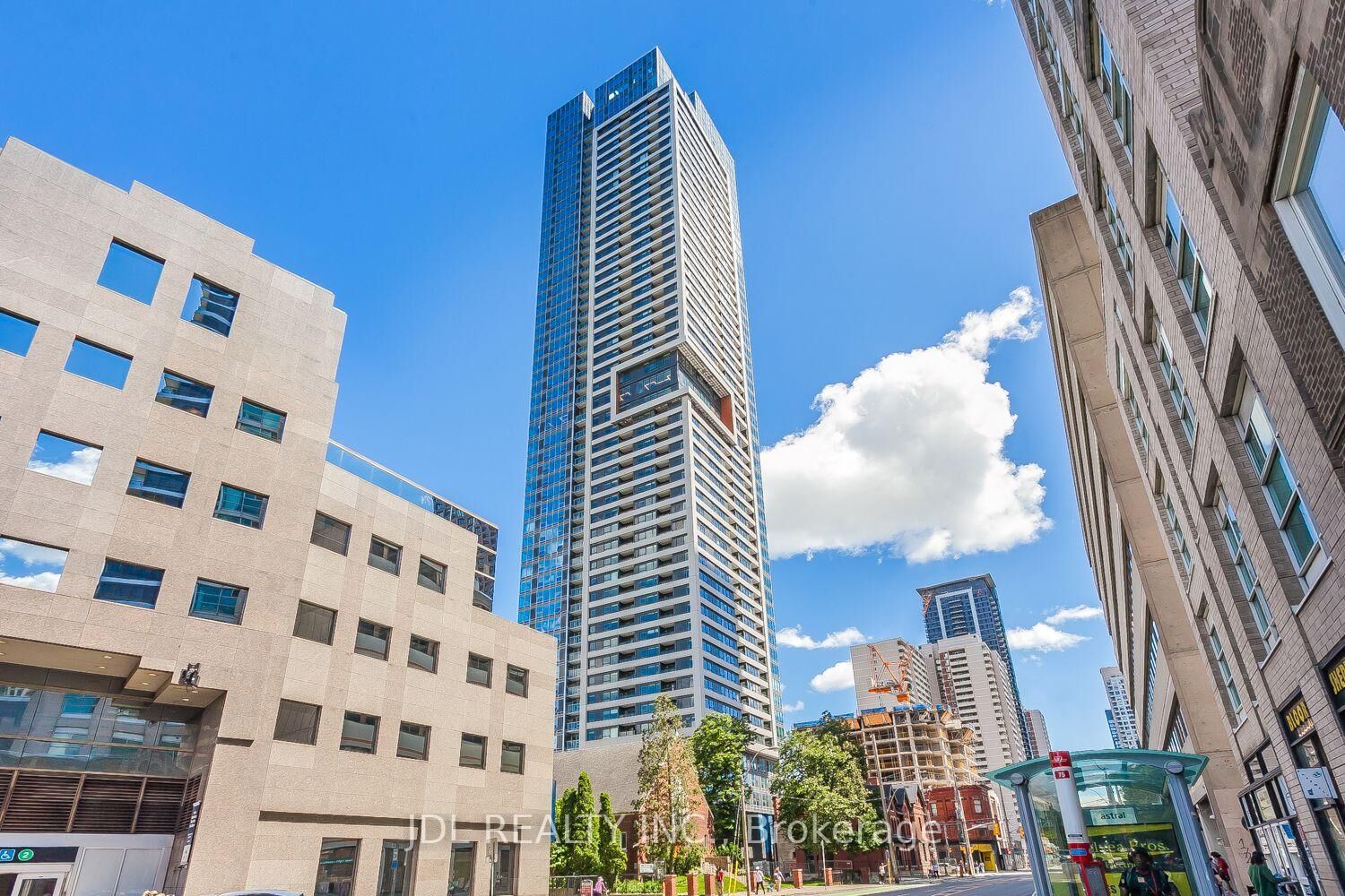 Property Photo: 609 Sherbourne Street 3709 ON M4X 0A4