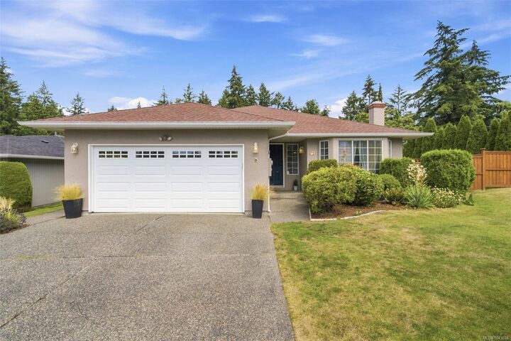 Property Photo: 6766 Central Saanich Rd #8 BC V8Z 7E1