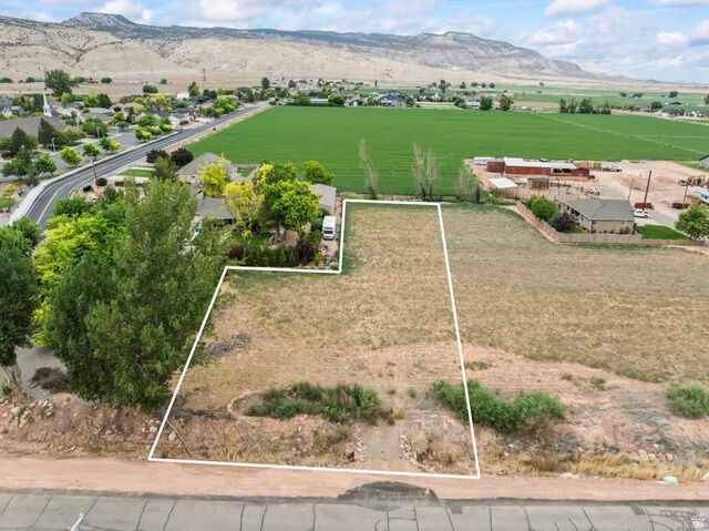Property Photo:  545 E 700 N  UT 84701 