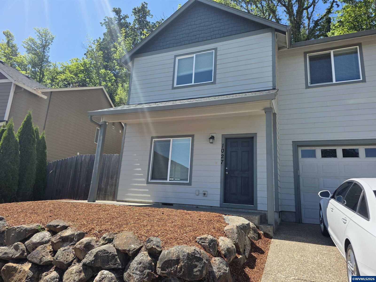 Property Photo: 1027-102 Arthur Wy NW OR 97304