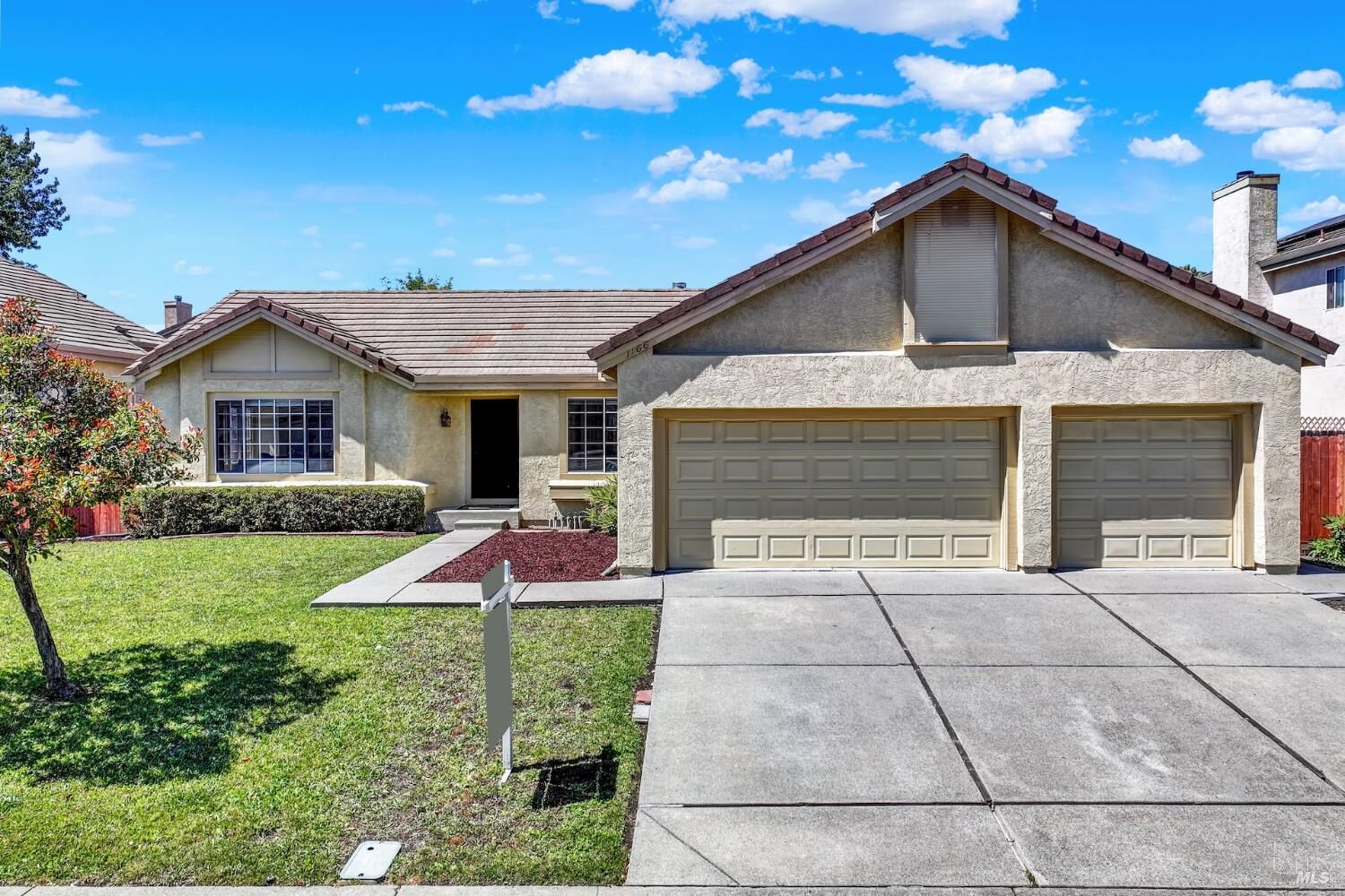 Property Photo:  1166 Mahogany Court  CA 94534 