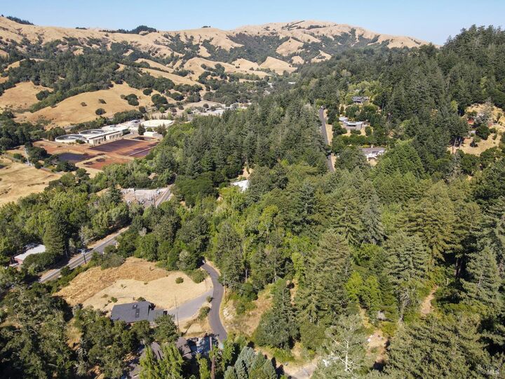Property Photo:  9 Meadow View Lane  CA 94963 