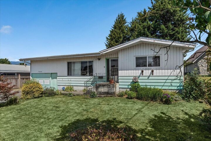 Property Photo:  46515 Chilliwack Central Road  BC V2P 1K1 