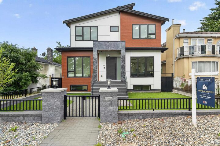 5835 Clarendon Street — photo 1