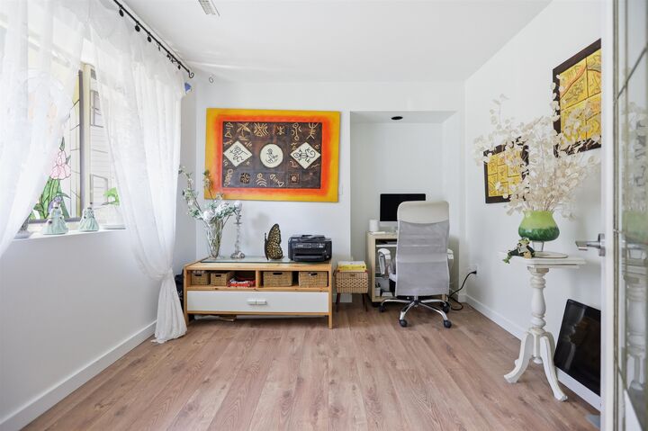 Property Photo: 23711 106 Avenue BC V2W 1B4