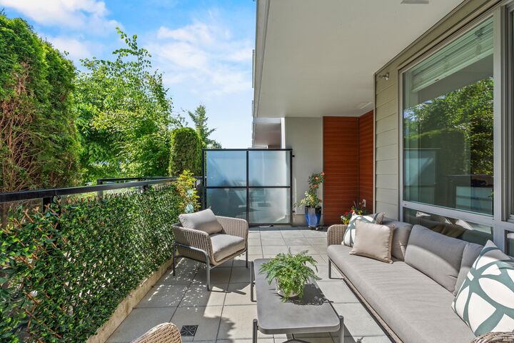Property Photo:  108 E 8th Street Th3  BC V7L 1Y9 