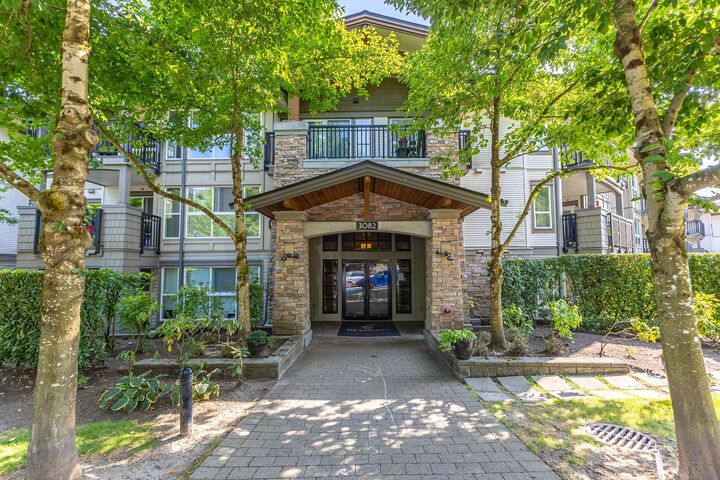 3082 Dayanee Springs Boulevard 201 — photo 1